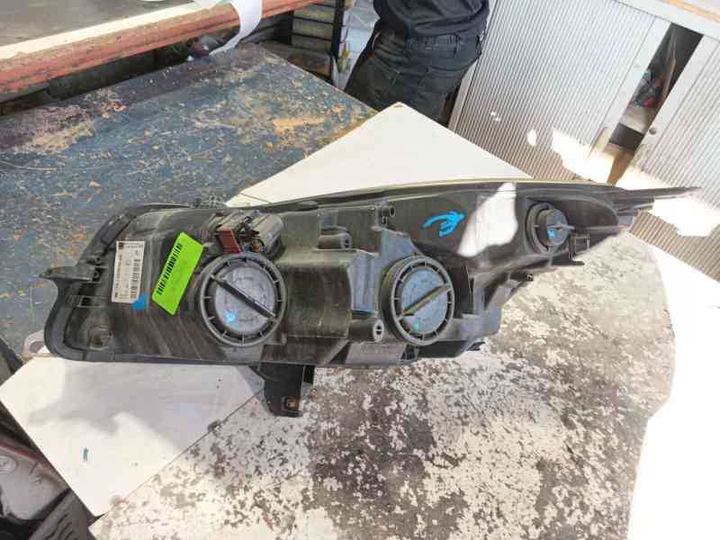 Recambio de faro derecho para opel insignia a (g09) 2.0 cdti (68) referencia OEM IAM 22831927 / VERE0593  