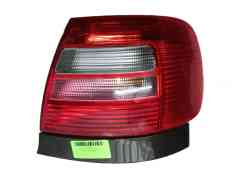Recambio de piloto trasero derecho para audi a4 b5 (8d2) 1.8 quattro referencia OEM IAM   