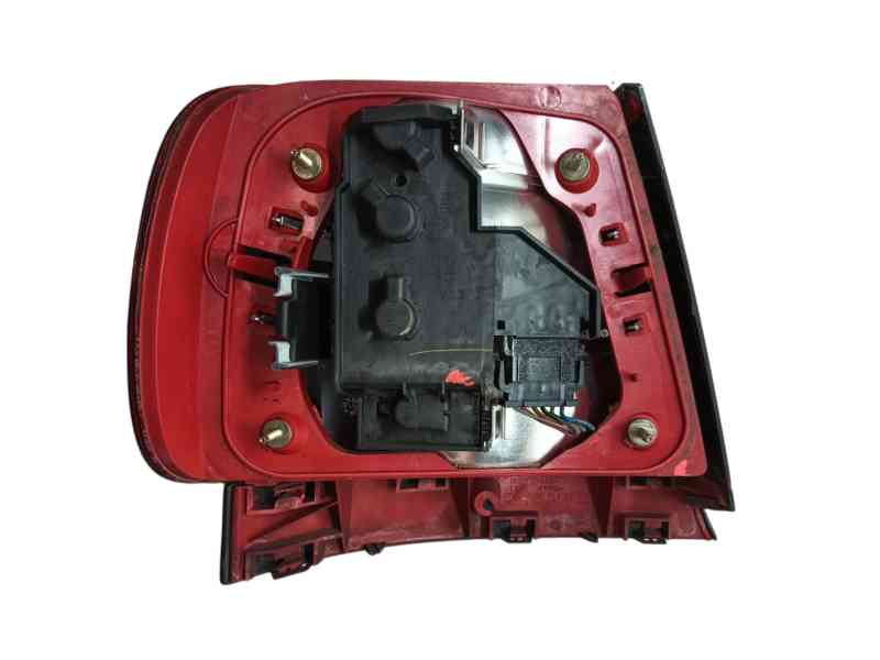 Recambio de piloto trasero derecho para audi a4 b5 (8d2) 1.8 quattro referencia OEM IAM   