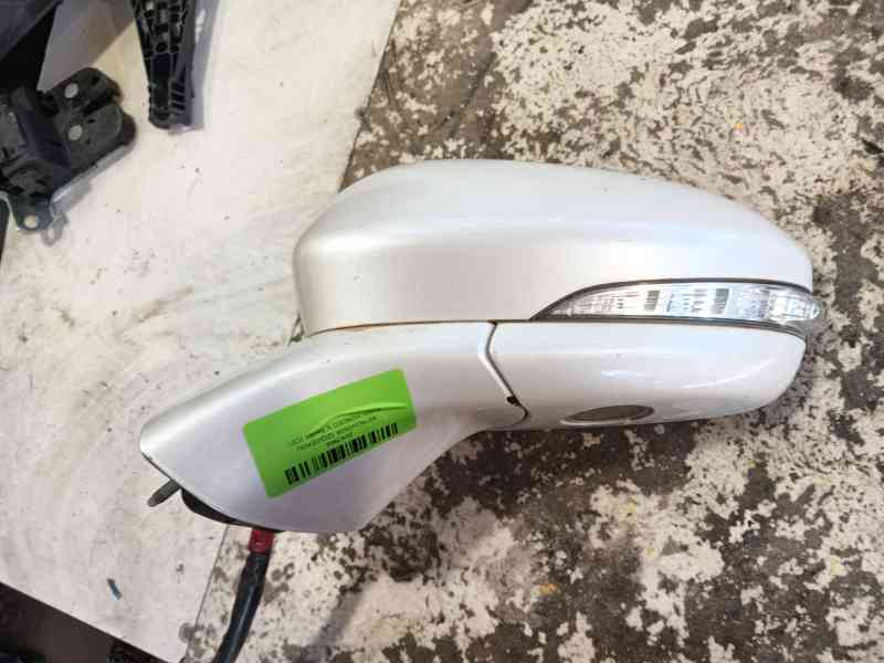 Recambio de retrovisor izquierdo para ford mondeo v sedán (cd) 2.0 hybrid referencia OEM IAM   