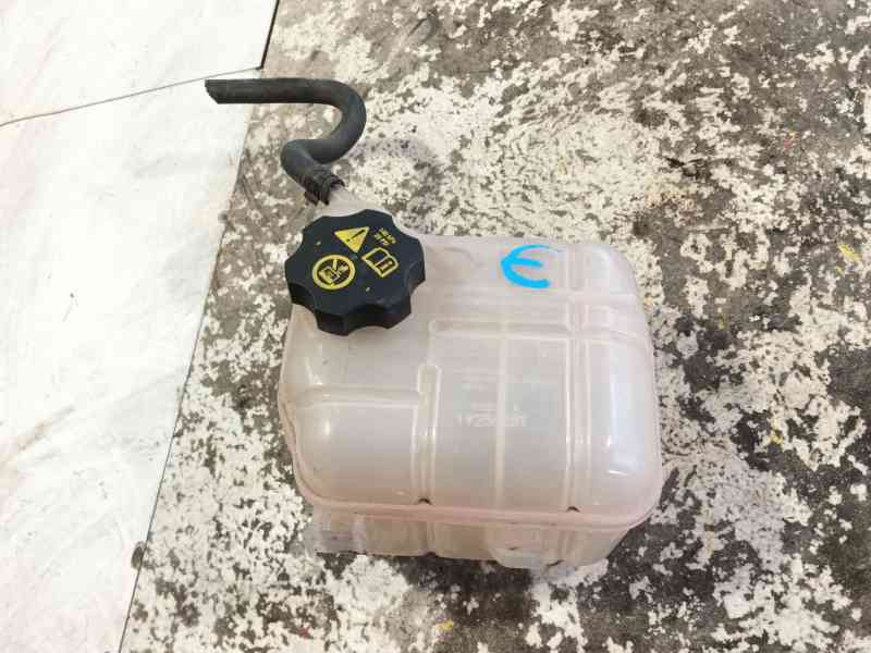 Recambio de deposito expansion para opel insignia a (g09) 2.0 cdti (68) referencia OEM IAM 22953219  