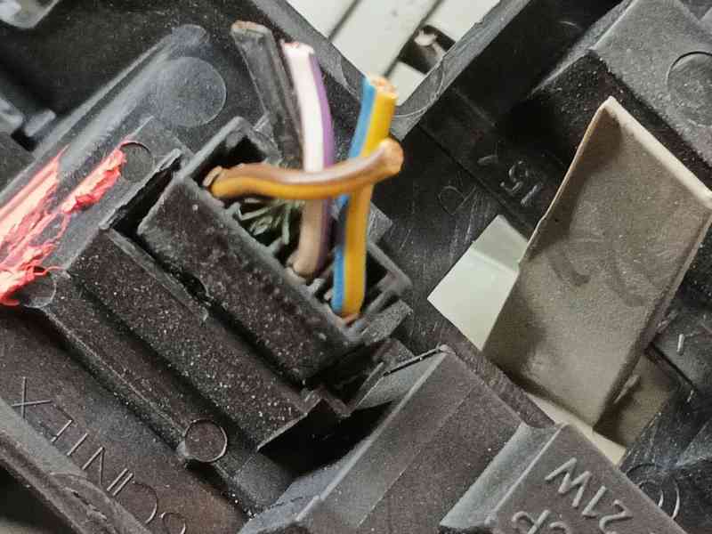 Recambio de piloto trasero derecho para saab 9-3 (ys3f, e79, d79, d75) 1.9 tid referencia OEM IAM 12785761 25480264 