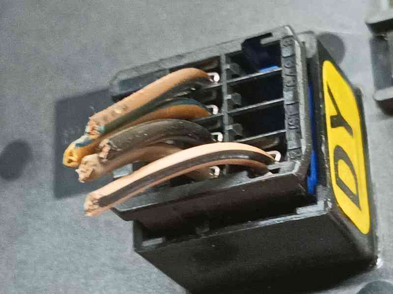 Recambio de mando limpia para opel insignia a (g09) 2.0 cdti (68) referencia OEM IAM   