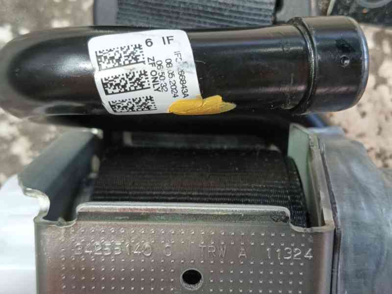 Recambio de cinturon seguridad trasero derecho para audi a3 sportback (8ya, 8yf) 35 tdi referencia OEM IAM 8Y0857805C041  