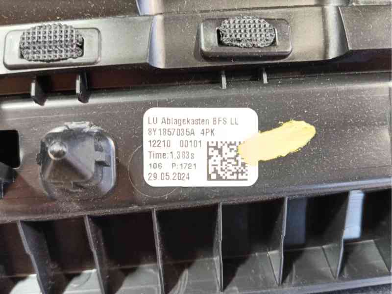 Recambio de guantera para audi a3 sportback (8ya, 8yf) 35 tdi referencia OEM IAM  8Y1857035A 8Y1857035A