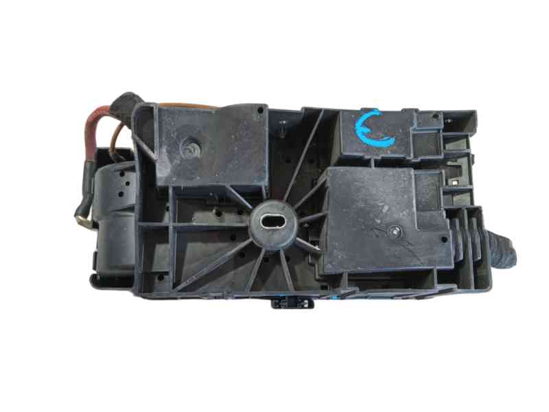 Recambio de caja fusibles delantera para opel insignia a (g09) 2.0 cdti (68) referencia OEM IAM  1325355102 12493621311