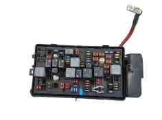 Recambio de caja fusibles delantera para opel insignia a (g09) 2.0 cdti (68) referencia OEM IAM  13222782 13255300 2