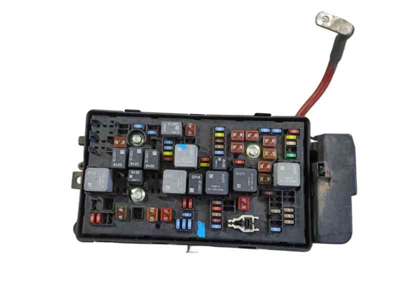 Recambio de caja fusibles delantera para opel insignia a (g09) 2.0 cdti (68) referencia OEM IAM  13222782 13255300