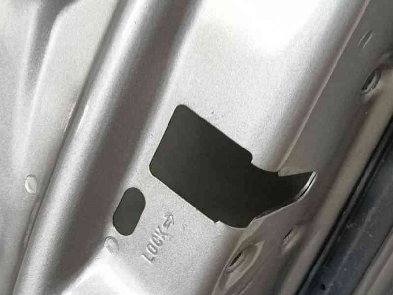 Recambio de puerta trasera derecha para nissan primera (p12) 1.9 dci referencia OEM IAM 82100BA030  