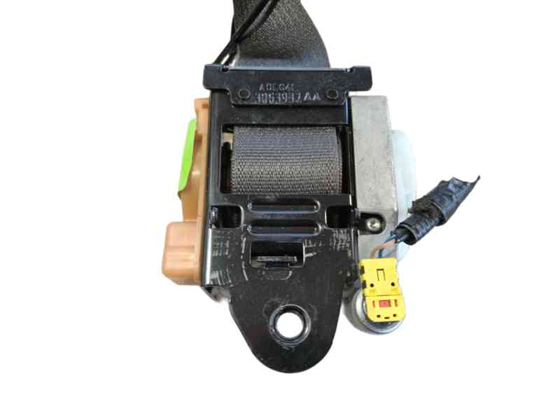 Recambio de cinturon seguridad delantero derecho para opel insignia a (g09) 2.0 cdti (68) referencia OEM IAM 13303851  