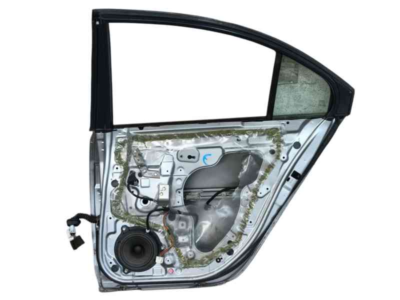 Recambio de puerta trasera derecha para nissan primera (p12) 1.9 dci referencia OEM IAM 82100BA030  