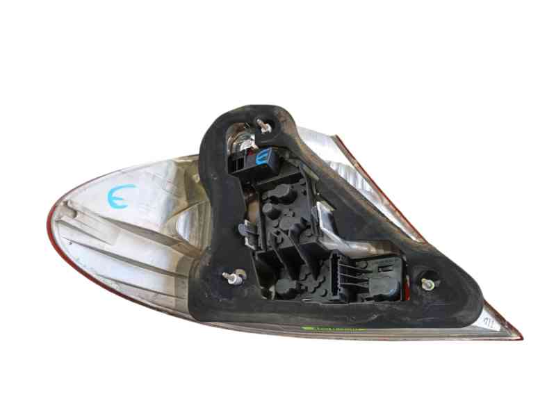 Recambio de piloto trasero derecho para mercedes-benz clk (c209) clk 200 kompressor (209.342) referencia OEM IAM  A2098200677 A2