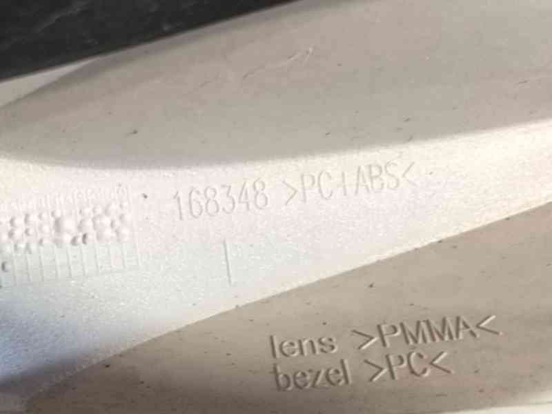 Recambio de piloto trasero izquierdo para opel insignia a (g09) 2.0 cdti (68) referencia OEM IAM 13279621  