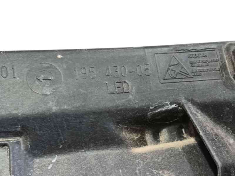 Recambio de faro izquierdo para opel corsa e (x15) 1.3 cdti (08, 68) referencia OEM IAM 13381335  