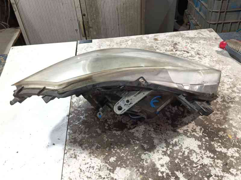 Recambio de faro izquierdo para renault clio iii (br0/1, cr0/1) 1.5 dci (br17, cr17) referencia OEM IAM   