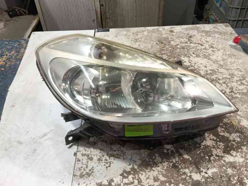 Recambio de faro derecho para renault clio iii (br0/1, cr0/1) 1.5 dci (br17, cr17) referencia OEM IAM   