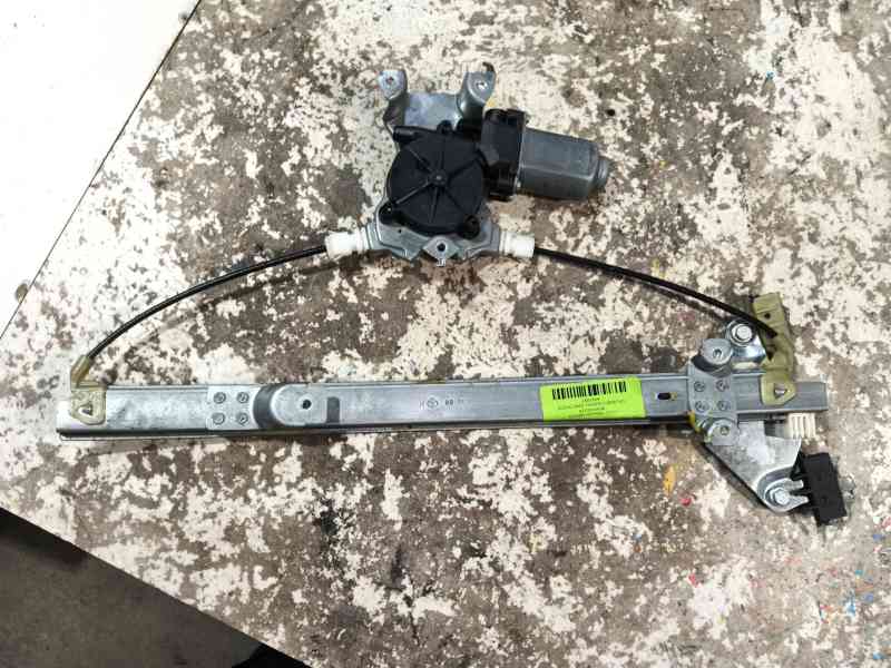 Recambio de elevalunas trasero derecho para nissan primera (p12) 1.9 dci referencia OEM IAM 82720AV60B  