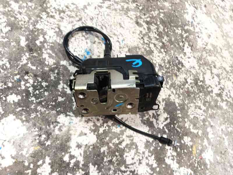 Recambio de cerradura puerta trasera derecha para nissan primera (p12) 1.9 dci referencia OEM IAM 82500AV60B  