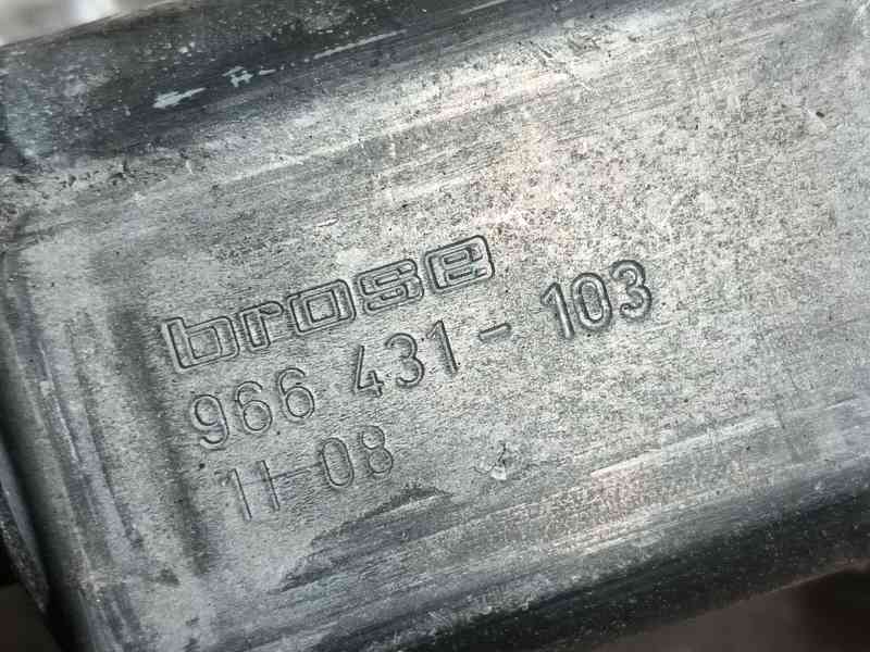 Recambio de elevalunas delantero izquierdo para opel insignia a (g09) 2.0 cdti (68) referencia OEM IAM 20952456  