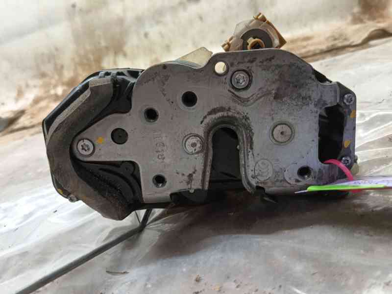 Recambio de cerradura puerta trasera derecha para opel insignia a (g09) 2.0 cdti (68) referencia OEM IAM 13579566  