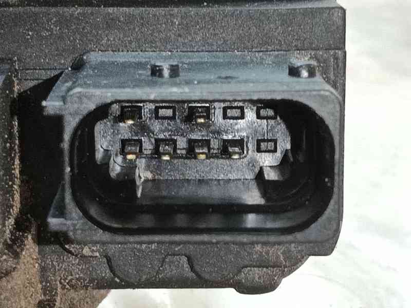 Recambio de cerradura puerta trasera derecha para opel insignia a (g09) 2.0 cdti (68) referencia OEM IAM 13579566  