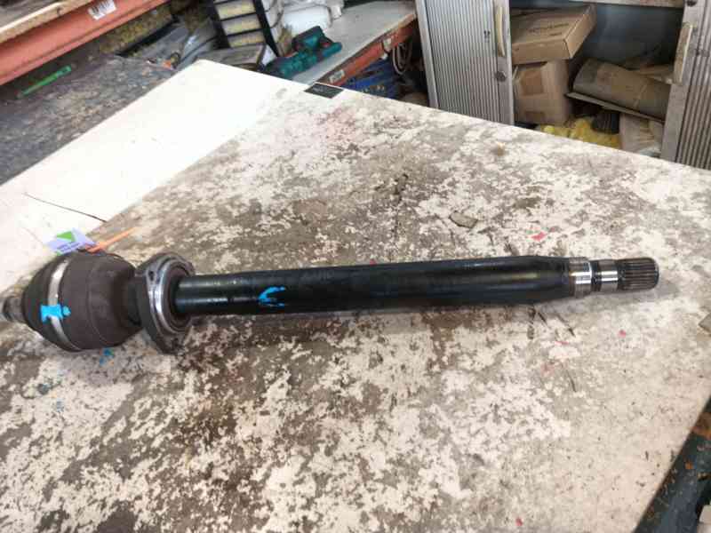 Recambio de transmision delantera derecha para opel insignia a (g09) 2.0 cdti (68) referencia OEM IAM 13348258  
