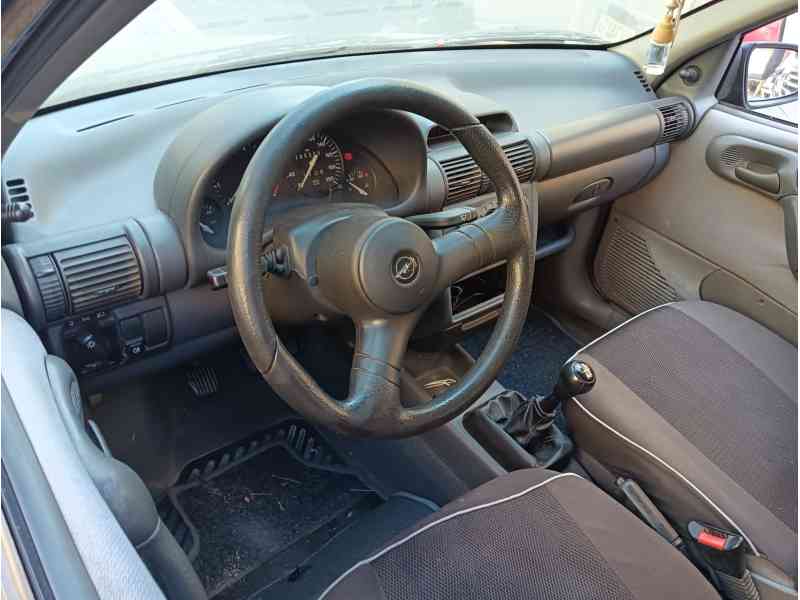 opel corsa b (s93) del año 1996