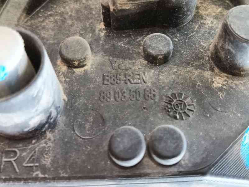 Recambio de piloto trasero derecho para renault clio iii (br0/1, cr0/1) 1.5 dci (br17, cr17) referencia OEM IAM  89035086 