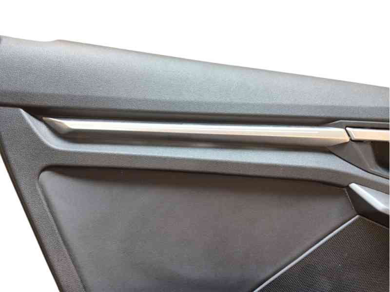 Recambio de guarnecido puerta trasera izquierda para audi a3 sportback (8ya, 8yf) 35 tdi referencia OEM IAM   