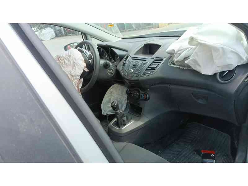 ford fiesta vi (cb1, ccn) del año 2013