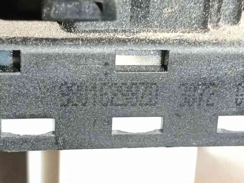 Recambio de mando elevalunas delantero izquierdo para opel combo furgoneta/monovolumen (k9) 1.5 d referencia OEM IAM   
