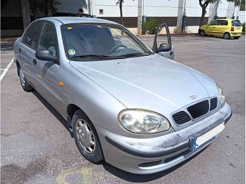 daewoo lanos sedán (klat) del año 2000