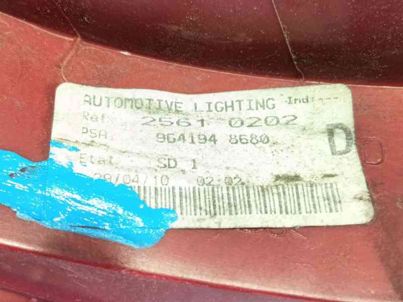 Recambio de piloto trasero derecho para peugeot 407 sw (6e_, 6d_) 2.0 hdi 135 referencia OEM IAM  25610202 9641948680