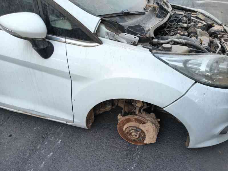 Recambio de aleta delantera izquierda para ford fiesta vi (cb1, ccn) 1.6 ti referencia OEM IAM   