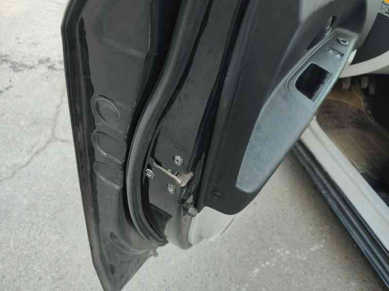 Recambio de cerradura puerta delantera izquierda para kia cee´d hatchback (ed) 1.6 crdi 90 referencia OEM IAM 813101H000  