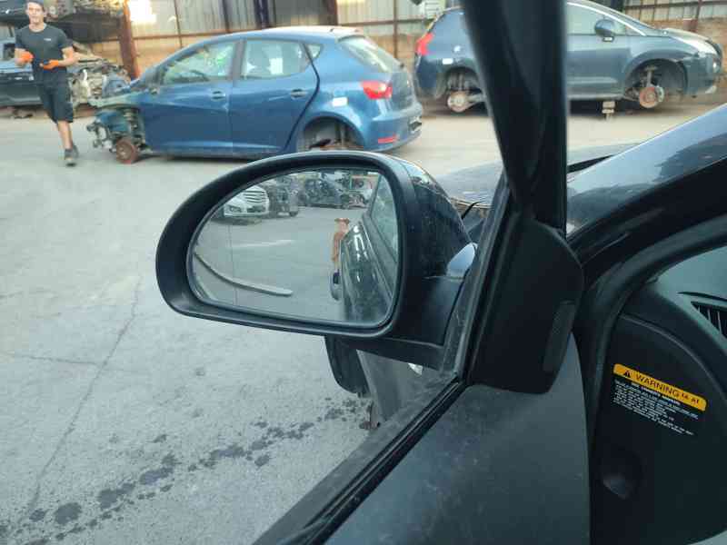 Recambio de espejo retrovisor izquierdo para kia cee´d hatchback (ed) 1.6 crdi 90 referencia OEM IAM 876101H100CA / 876101H250  