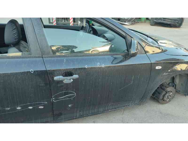 Recambio de puerta delantera derecha para kia cee´d hatchback (ed) 1.6 crdi 90 referencia OEM IAM 760041H000  