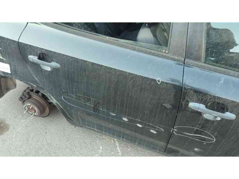Recambio de puerta trasera derecha para kia cee´d hatchback (ed) 1.6 crdi 90 referencia OEM IAM 770041H000  