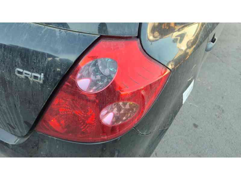 Recambio de piloto trasero derecho para kia cee´d hatchback (ed) 1.6 crdi 90 referencia OEM IAM 924021H000  