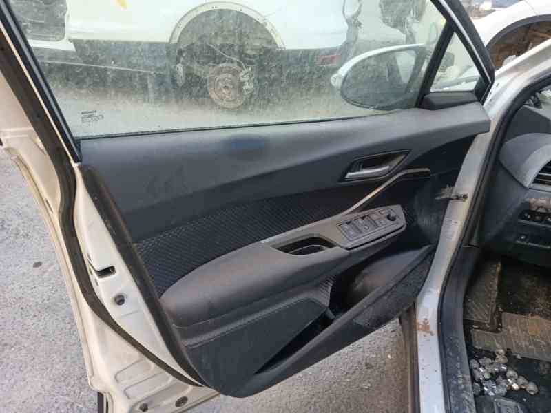 Recambio de guarnecido puerta delantera izquierda para toyota c-hr (_x1_) 1.8 hybrid (zyx10_, zyx11_) referencia OEM IAM   