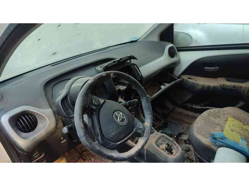 Recambio de airbag delantero derecho para toyota aygo (_b4_) 1.0 (kgb40) referencia OEM IAM   