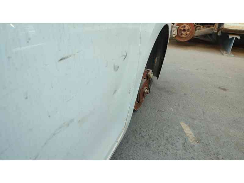 Recambio de puerta delantera derecha para toyota aygo (_b4_) 1.0 (kgb40) referencia OEM IAM   