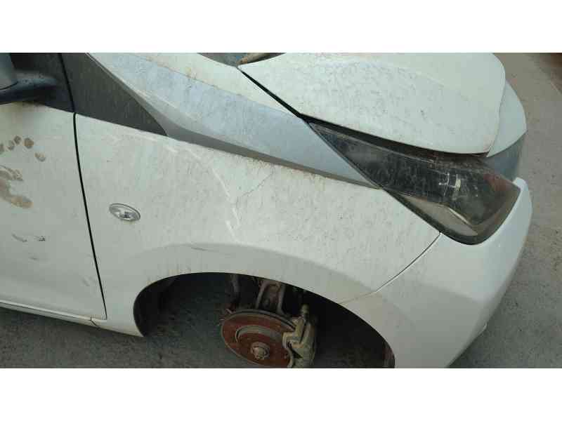 Recambio de aleta delantera derecha para toyota aygo (_b4_) 1.0 (kgb40) referencia OEM IAM   