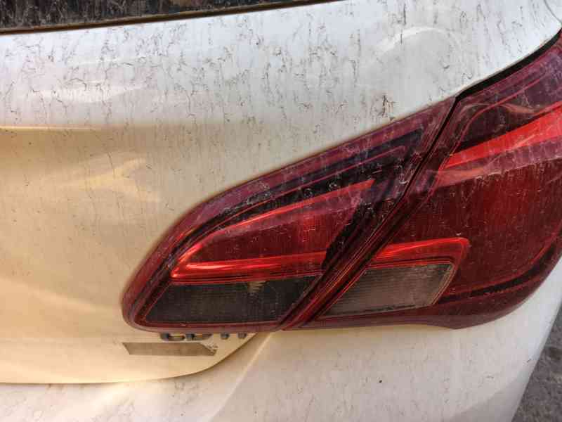 Recambio de piloto trasero derecho interior para opel corsa e (x15) 1.3 cdti (08, 68) referencia OEM IAM   