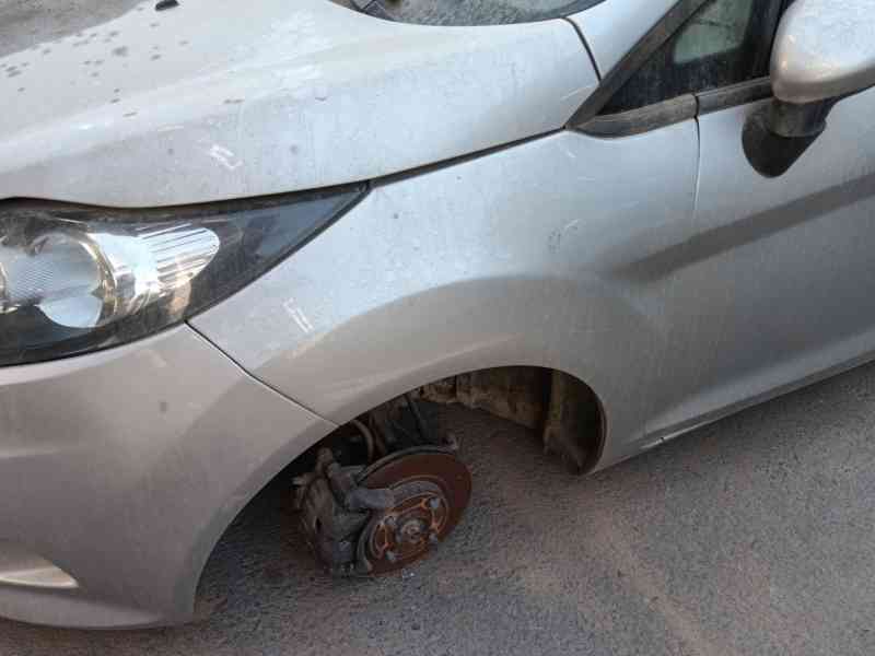 Recambio de aleta delantera izquierda para ford fiesta vi (cb1, ccn) 1.25 referencia OEM IAM   