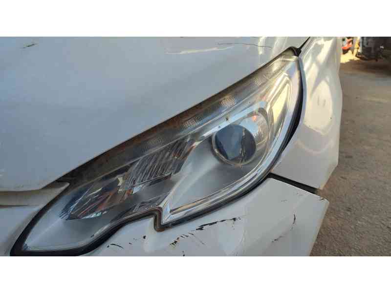 Recambio de faro izquierdo para peugeot 2008 i (cu_) 1.2 vti referencia OEM IAM   