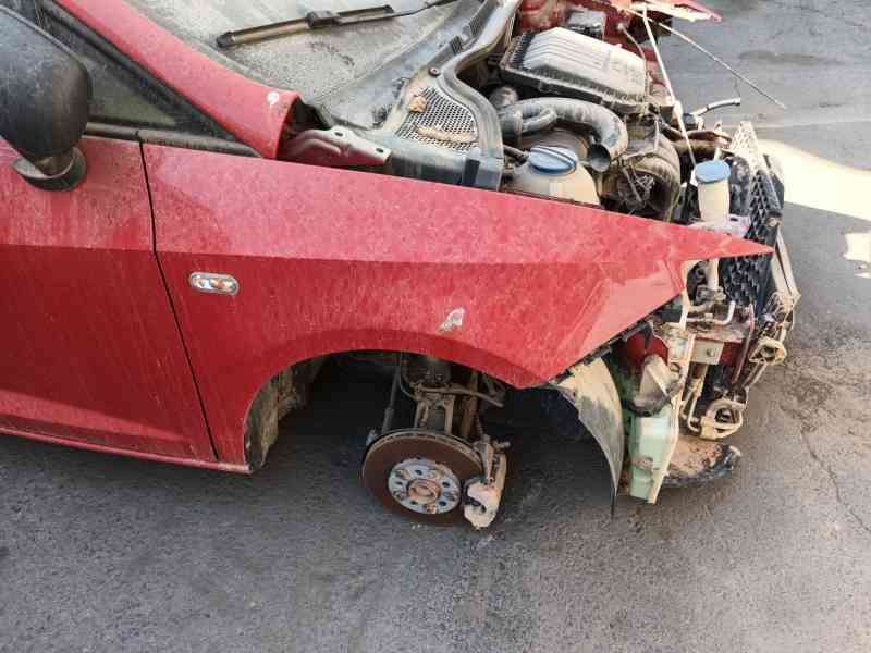 Recambio de aleta delantera derecha para seat ibiza iv (6j5, 6p1) 1.0 referencia OEM IAM 6J0821022D  