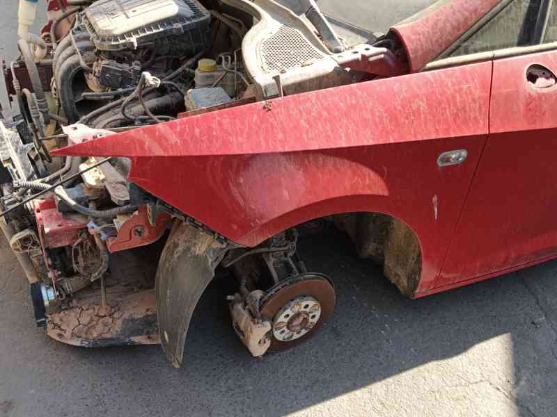 Recambio de aleta delantera izquierda para seat ibiza iv (6j5, 6p1) 1.0 referencia OEM IAM 6J0821021D  