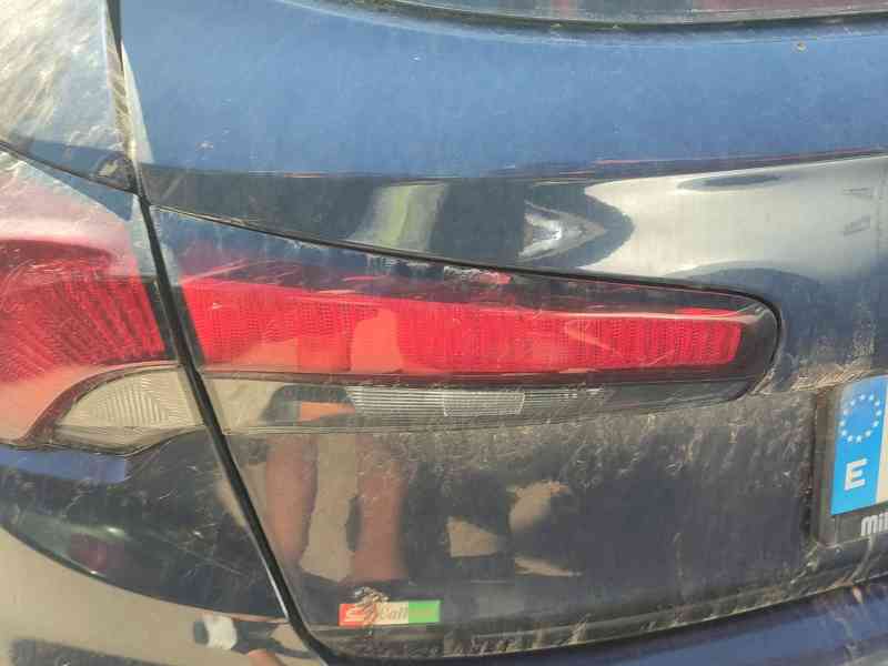 Recambio de piloto trasero izquierdo interior para fiat tipo hatchback (356_, 357_) 1.3 d (356hxh1a) referencia OEM IAM 00000520