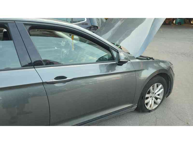 Recambio de puerta delantera derecha para volkswagen passat b8 (3g2, cb2) 1.6 tdi referencia OEM IAM 3G0831056AG  